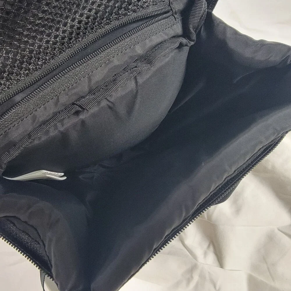 The North Face Padded Camera Bag Black Adjustable Strap Durable Travel Casual